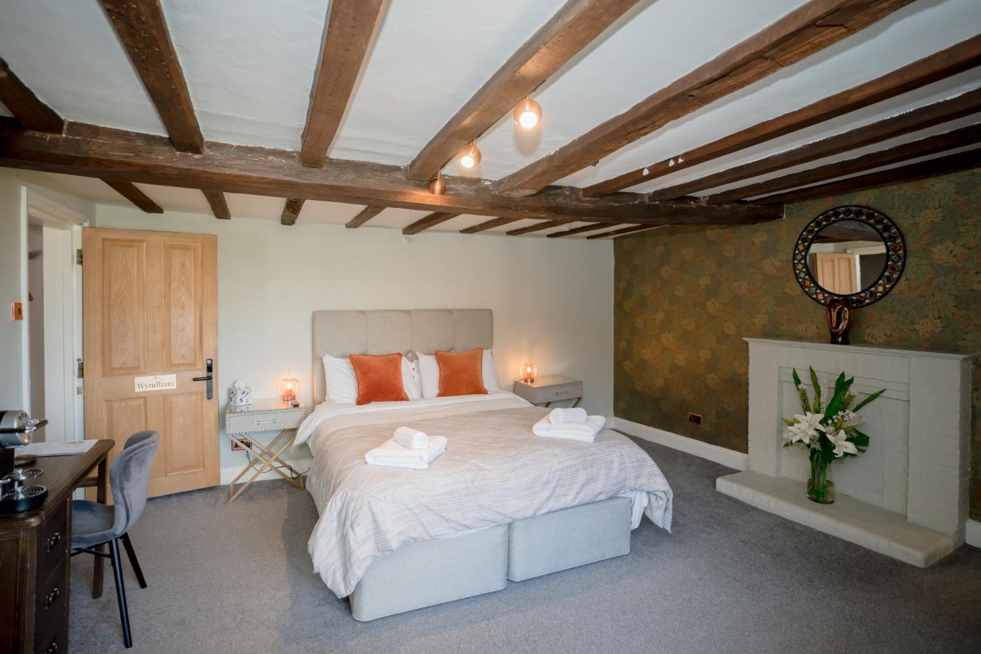 Tottington Manor Hotel Henfield Kültér fotó